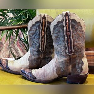 Women’s Old Gringo Cowgirl Boots, Size 9B.